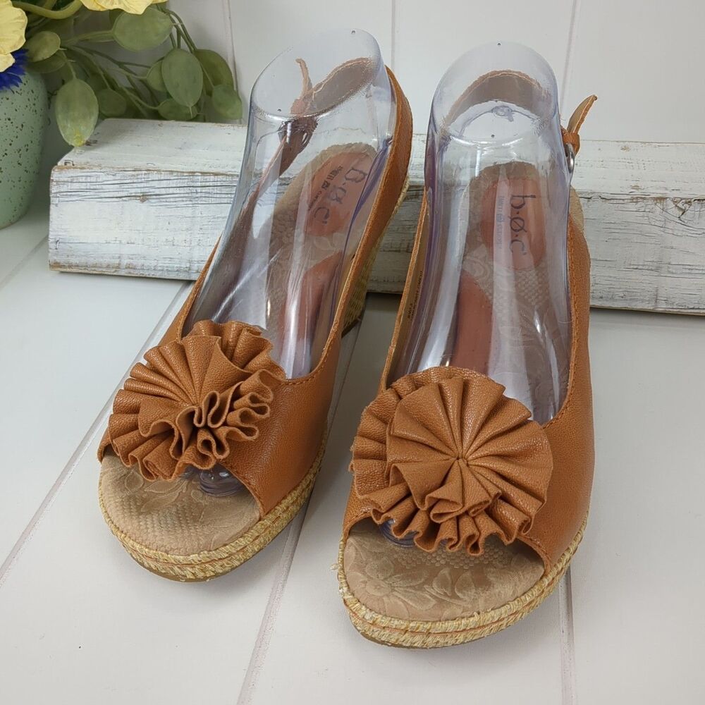 BOC Brown Leather Espadrilles Wedges Born Concept Heels Sandals Size 9